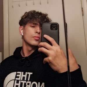 Meet your Posher, Johnny